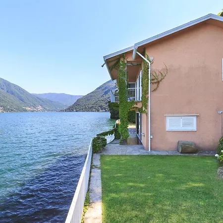 Villa A Lago Brienno