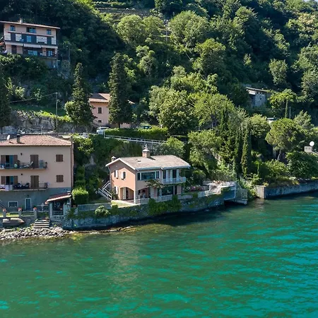 Villa A Lago *